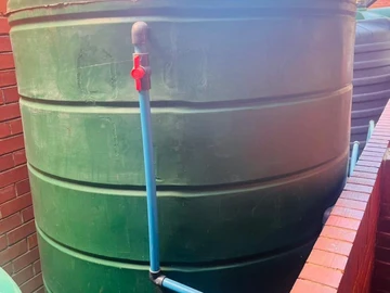 2 Bedroom Flat & Apartment