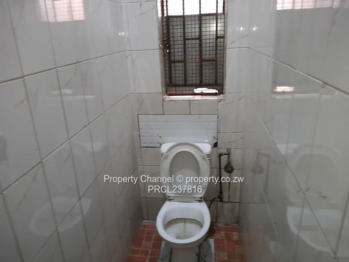 Commercial Building With Major Road Frontage 