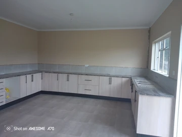 4 Bedroom Garden Flat