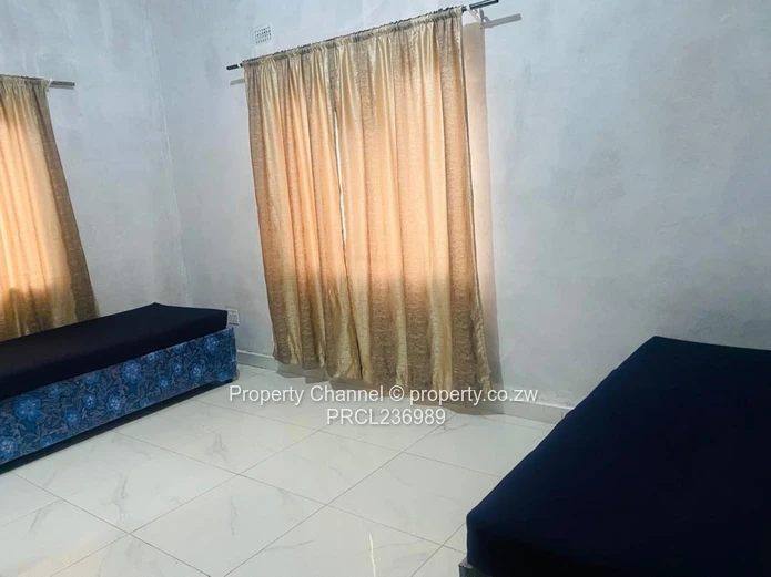 PROPERTY FOR SALE – ONGOING STUDENT ACCOMMODATION BUSINESS Location: Adelaide Park, Gweru