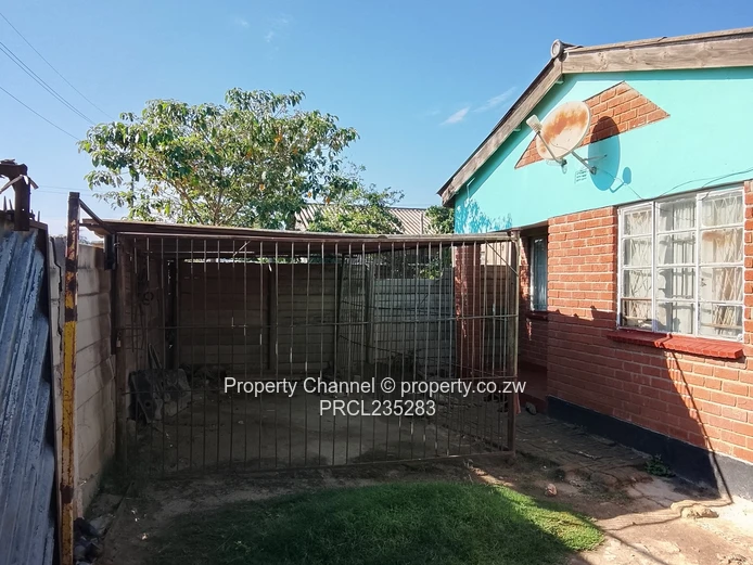 Solid 5-Bed Chitungwiza Home — Walled and Gated