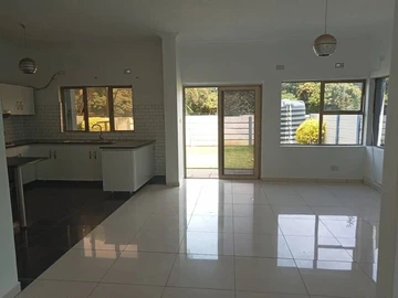 3 Bedroom Flat & Apartment