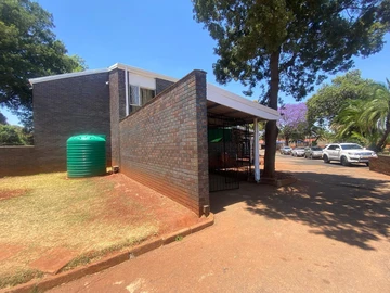 2 Bedroom Garden Flat