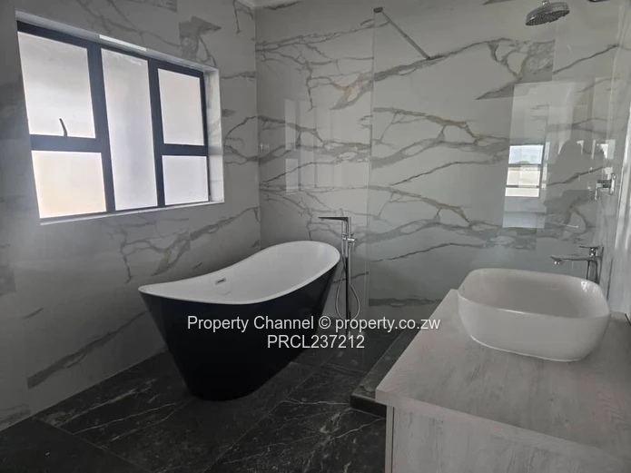 Modern Luxurious House - Secure Gated Complex 