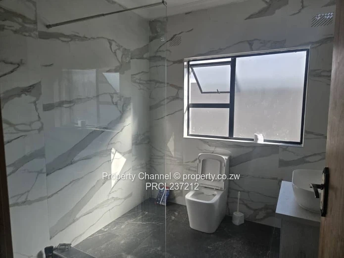 Modern Luxurious House - Secure Gated Complex 