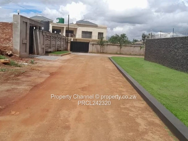 Serviced Upmarket Stand – Walled 2 Sides