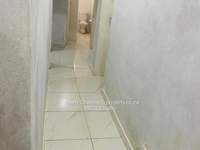 PROPERTY FOR SALE – ONGOING STUDENT ACCOMMODATION BUSINESS Location: Adelaide Park, Gweru