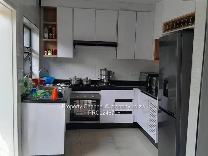 Stylish 3-Bed Aspindale Park Home — Paved Courtyard 
