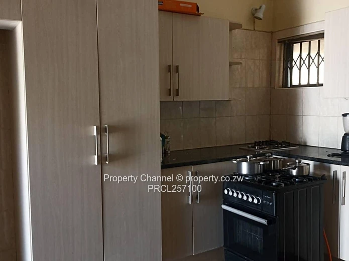 3 Bed standalone cluster in Glen Lorne - Title Deeds  