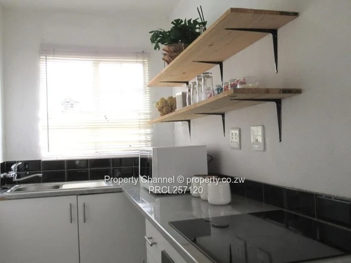 1-Bed Apartment in Secure Gated Complex in Sharonlea - Johannesburg, SA