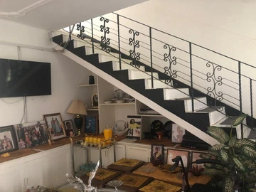2 Bedroom Flat & Apartment