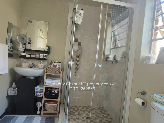 2 Bedroom Apartment For Sale in Honeypark, Johannesburg, South Africa