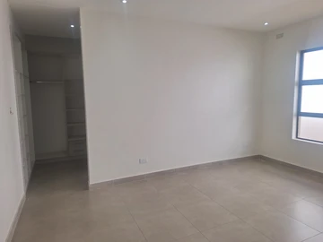 4 Bedroom Garden Flat