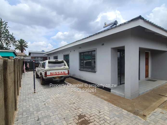 Recently Renovated 4 Bed In  Highfeild