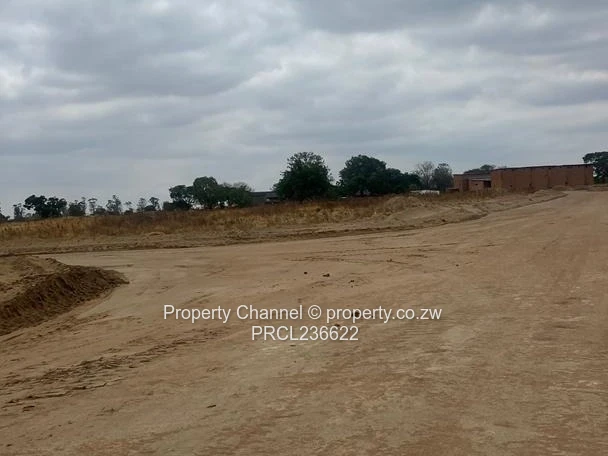 300 m² Cleared Stand in Nyabira – Level, Road Access