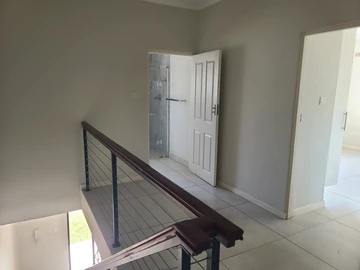 3 Bedroom Flat & Apartment