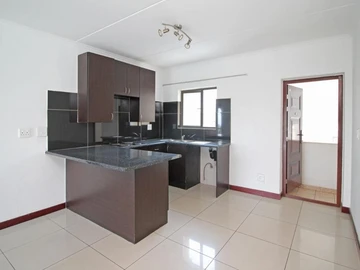 2 Bedroom Flat & Apartment