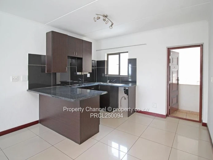 Spacious 2-Bed Apartment with Pool & Gardens in Midrand, Johannesburg, South Africa